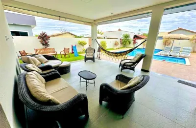 Casa  à venda com 3 quartos, sendo 1 suíte,  no condomínio residencial village da serra, araçoiaba da serra - sp