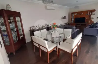 Casa  à venda ou para alugar com 3 suítes,  no condomínio lago da serra, araçoiaba da serra - sp