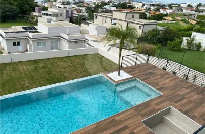 Casa  à venda com 4 quartos, sendo 4 suítes,  no condomínio parque chapada itu, itu - sp