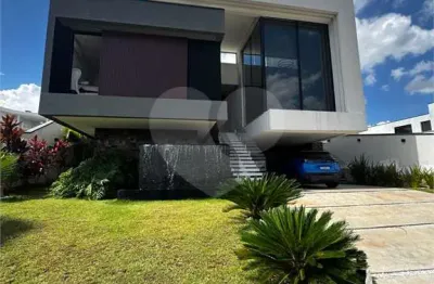 Casa  à venda com 3 quartos, sendo 3 suítes,  no condomínio alphaville nova esplanada 3, votorantim - sp