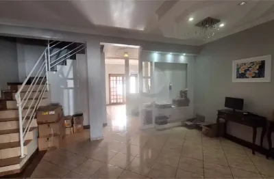Casa à venda com 3 quartos, sendo 1 suíte,  em Jardim Itanguá, Sorocaba, SP