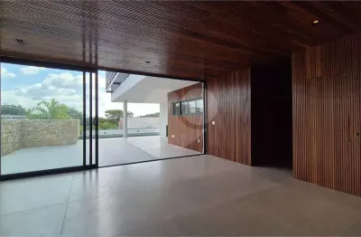 Casa  à venda com 4 quartos, sendo 4 suítes,  no condomínio alphaville nova esplanada 3, votorantim - sp