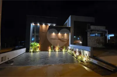 Casa  à venda com 3 quartos, sendo 2 suítes,  no condomínio Jardim Residencial Villagio Ipanema I, Sorocaba - SP