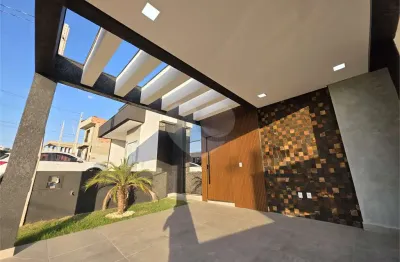 Casa  à venda com 3 quartos, sendo 1 suíte,  no condomínio horto florestal villagio, sorocaba - sp