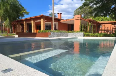 Casa  à venda ou para alugar com 4 quartos, sendo 3 suítes,  no condomínio chácara residencial santa maria, votorantim - sp