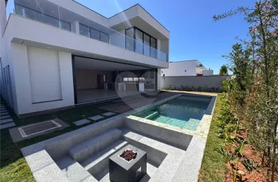 Casa  à venda com 4 quartos, sendo 4 suítes,  no condomínio alphaville nova esplanada 3, votorantim - sp