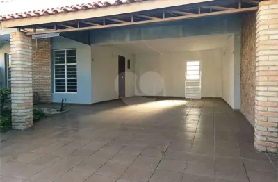 Casa térrea à venda com 3 quartos, sendo 1 suíte,  em jardim leocádia, sorocaba - sp