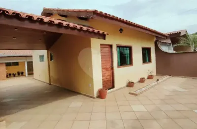 Casa térrea à venda com 4 quartos, sendo 1 suíte,  em jardim leocádia, sorocaba - sp