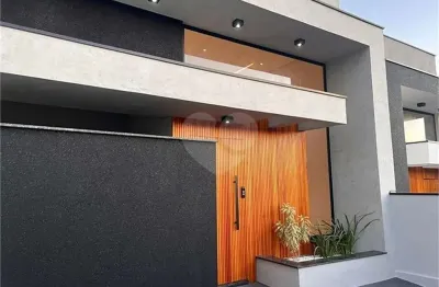 Casa  à venda com 2 quartos, sendo 1 suíte,  no condomínio Ypes 3, Tatuí - SP