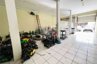Casa com 2 quartos à venda na Alameda Dálias, 306, Jardim Simus, Sorocaba