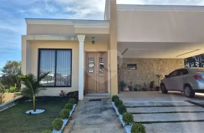 Casa  à venda com 4 quartos, sendo 4 suítes,  no condomínio vilaggio araçoiaba, araçoiaba da serra - sp