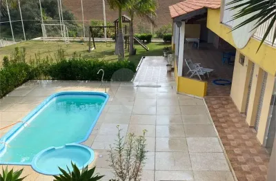 Chácara à venda com 4 quartos, sendo 2 suítes,  em monte bianco, araçoiaba da serra - sp