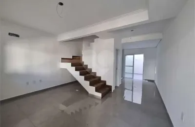 Casa  à venda com 2 quartos, sendo 2 suítes,  no condomínio residencial américo figueiredo, sorocaba - sp