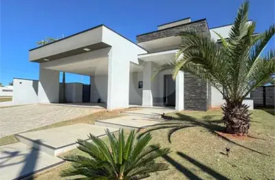 Casa  para alugar com 3 quartos, sendo 3 suítes,  no condomínio evidence residencial, araçoiaba da serra - sp