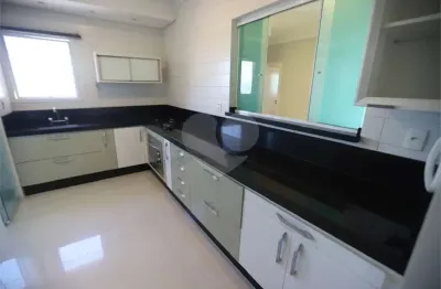 Apartamento à venda com 3 quartos, sendo 2 suítes,  no condomínio center plaza, sorocaba - sp