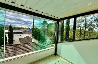 Casa  à venda com 6 quartos, sendo 2 suítes,  no condomínio vivendas do lago, sorocaba - sp