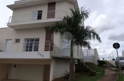 Casa  à venda com 4 quartos, sendo 3 suítes,  no condomínio Ibiti Reserva, Sorocaba - SP