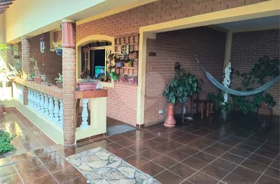 Casa à venda com 4 quartos, sendo 2 suítes,  em vila doutor laurindo, tatuí - sp