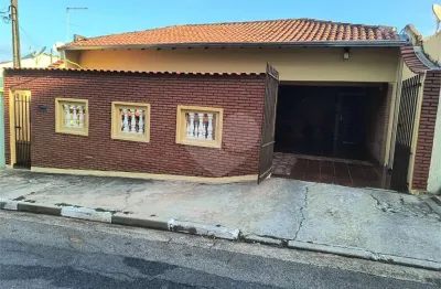 Casa à venda com 4 quartos, sendo 2 suítes,  em Vila Doutor Laurindo, Tatuí, SP