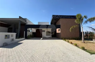 Casa  à venda com 4 quartos, sendo 4 suítes,  no condomínio alphaville castelo, itu - sp