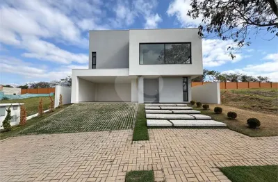 Casa  à venda com 4 quartos, sendo 4 suítes,  no condomínio alphaville castelo, itu - sp