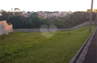 Terreno à venda na Rua Milton Leite Oliveira, Condomínio Residencial Village Vert, Sorocaba