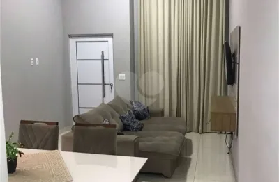 Casa  à venda com 2 quartos, sendo 1 suíte,  no condomínio Residencial Jardim, Sorocaba - SP