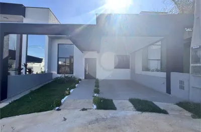 Casa  à venda com 3 quartos, sendo 1 suíte,  no condomínio horto florestal villagio, sorocaba - sp