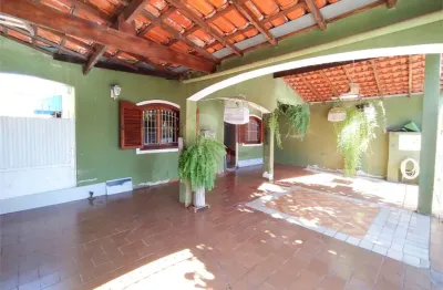 Casa com 3 quartos à venda na Rua Orestes Ângelo Colo, 225, Jardim São Marcos, Sorocaba