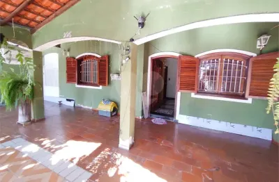 Casa com 3 quartos à venda na Rua Orestes Ângelo Colo, Jardim São Marcos, Sorocaba