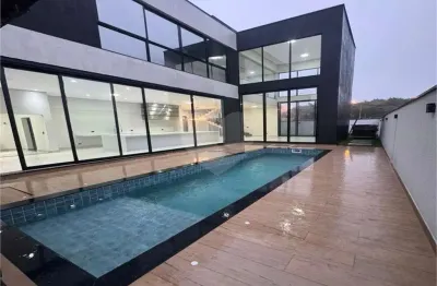 Casa  à venda com 4 quartos, sendo 3 suítes,  no condomínio alphaville castelo, itu - sp