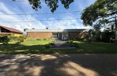 Casa  à venda com 6 quartos, sendo 4 suítes,  no condomínio vivendas do lago, sorocaba - sp