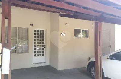 Casa  à venda com 4 quartos, sendo 2 suítes,  no condomínio Villagio Colinas do Sol, Sorocaba - SP