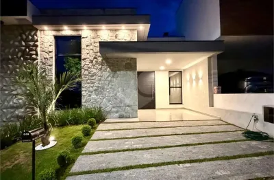 Casa  à venda com 3 quartos, sendo 3 suítes,  no condomínio Terras de São Francisco, Sorocaba - SP