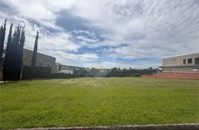 Terreno à venda no condomínio Village Saint Charbel, Araçoiaba Da Serra - SP