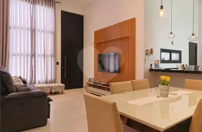 Casa  à venda com 3 quartos, sendo 1 suíte,  no condomínio Residencial Villagio Wanel, Sorocaba - SP