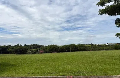 Terreno à venda no condomínio Village Saint Charbel, Araçoiaba Da Serra - SP