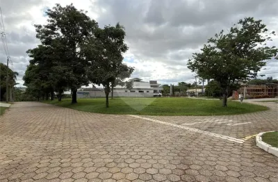 Terreno à venda no condomínio Vivendas do Lago, Sorocaba - SP