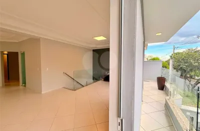 Casa  à venda com 3 quartos, sendo 3 suítes,  no condomínio Residencial Villa Dos Inglezes, Sorocaba - SP