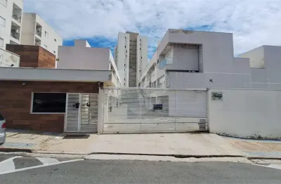 Casa  à venda com 2 quartos, sendo 1 suíte,  no condomínio Firenze, Sorocaba - SP