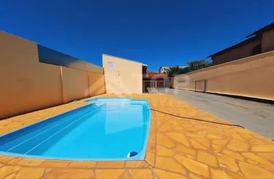 Casa para venda com 3 quartos , piscina e churrasqueira na vila nery
