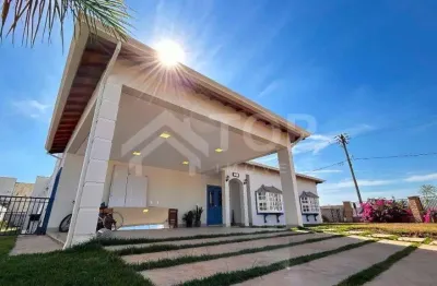 Linda chacara a venda em condominio fechado com portaria 24 horas, casa possui, boiler central com aquecimento solar e programavel, agua quente em todas as torneiras exceto area de servico.  infraestr