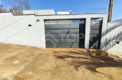 Excelente casa de 2 dormitorios com 1 suite no jardim das torres