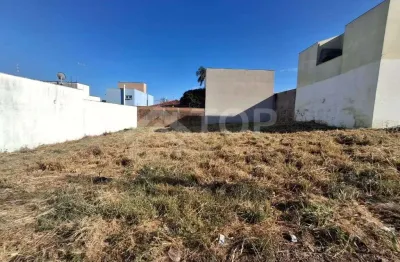 Excelente terreno de 250 metros no bairro jardim  hikare
