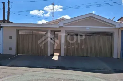 Excelente casa de 3 dormitorios, em excelente localizacao no bairro jardim beatriz, proximo a ubs e a escola carmine botta