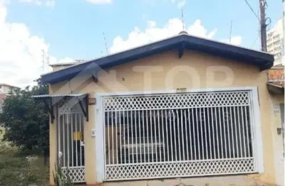 Excelente casa de 3 dormitorios sendo 1 suite no  jardim gilbertoni