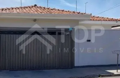 Linda casa de 3 dormitorios com 1 suite no bairro res. itamarati, em frente ao ses.