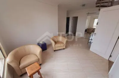 Lindo duplex de 3 dormitorios com 1 suite semi mobiliado no Res. Orizzont di San Carlo