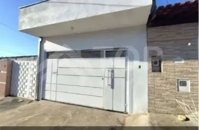 Casa de 2 dormitorios sendo 1 suite no bairro cidade aracy ii