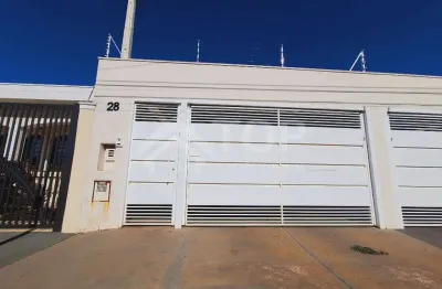 Excelente casa de 3 dormitorios, sendo 1 suite e churrasqueira